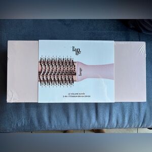 Lange Le Volume brush